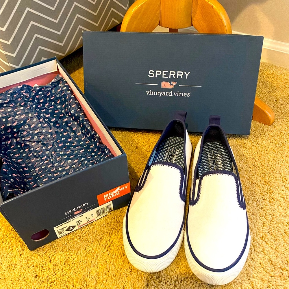 Sperry x Vineyard Vines seaside canvas shoes